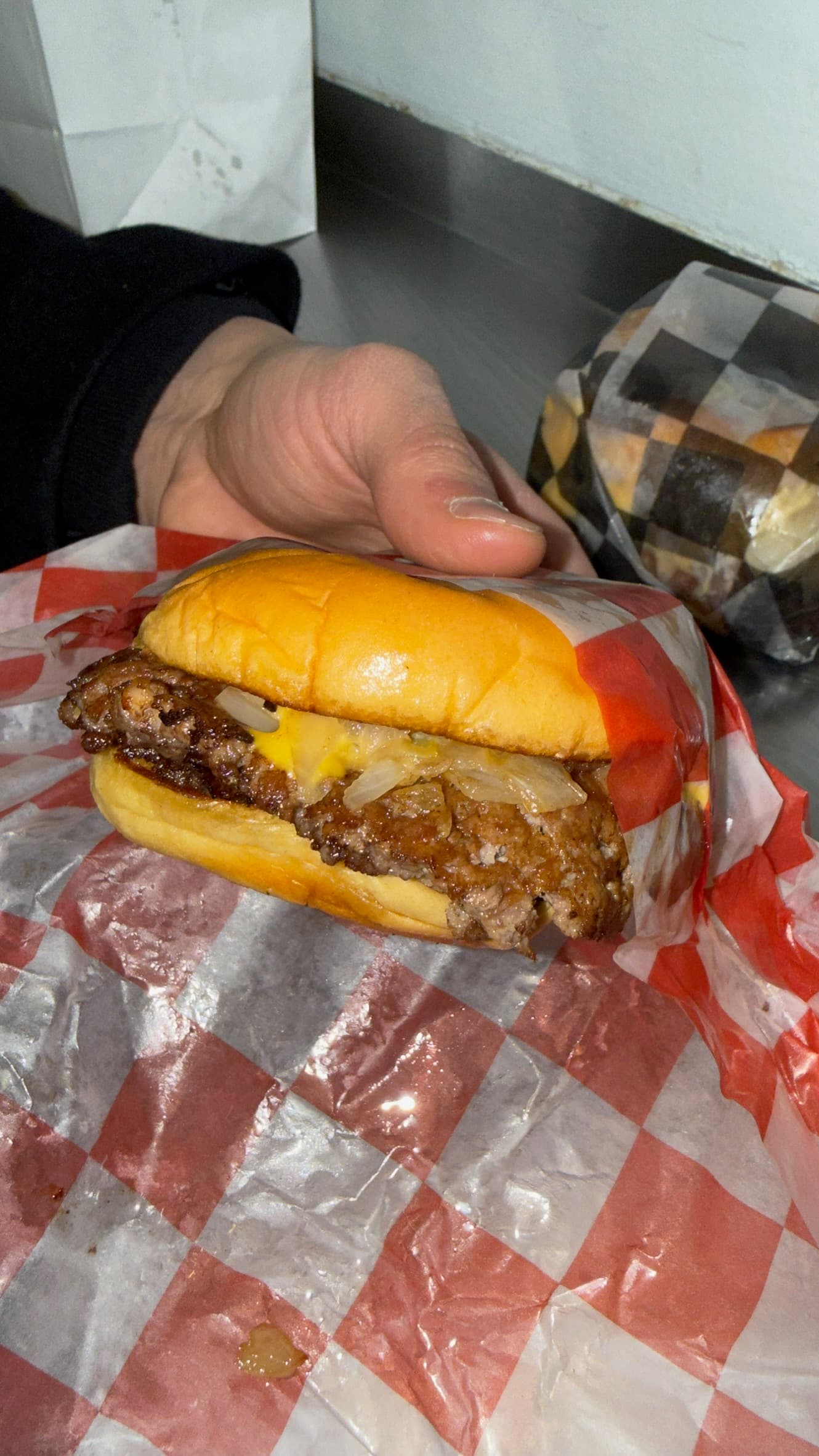 The Cheeseburger at 7th Street Burger