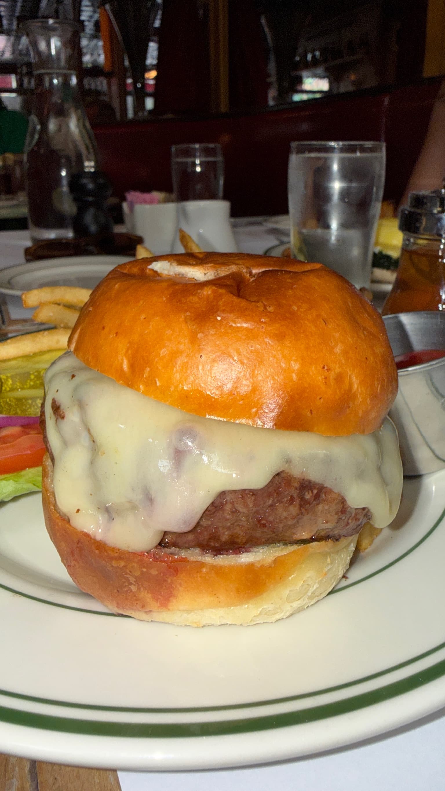 The Cheeseburger at Bar Six